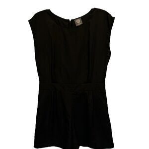 Vince Camuto Black Sleeveless Romper